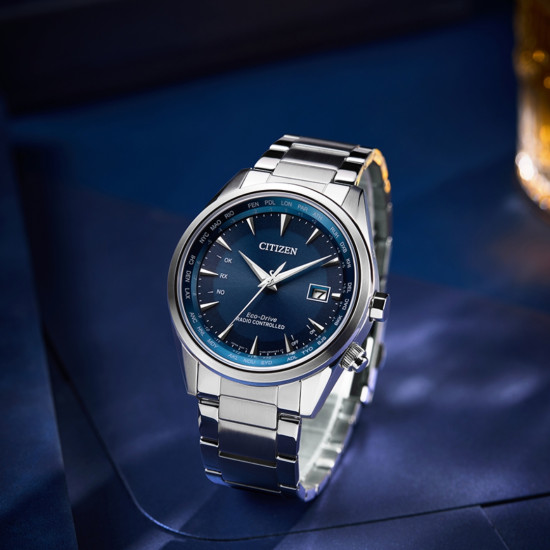 Citizen CB0270-87L muški sat Elegant Radio-Controlled Eco-Drive Sapphire Glass 10ATM Petrol Blue Dial 43mm