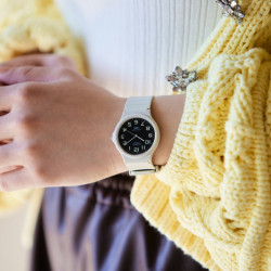 Casio MQ-24UC-8B ženski sat Neutral Basic Off White