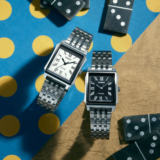 Casio MTP-B190D-1B muški sat Classic Roman Numerals Silver Tone pravougaoni Black Dial 31mm Old Money Style