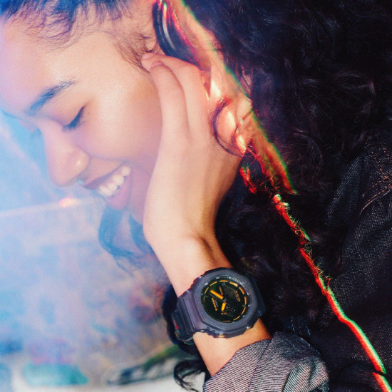 G-SHOCK GA-2100K-2A unisex Octagon Case Futuristic Nightlife All Dark Orchid Matte Finish Transparent Orange detail 20ATM
