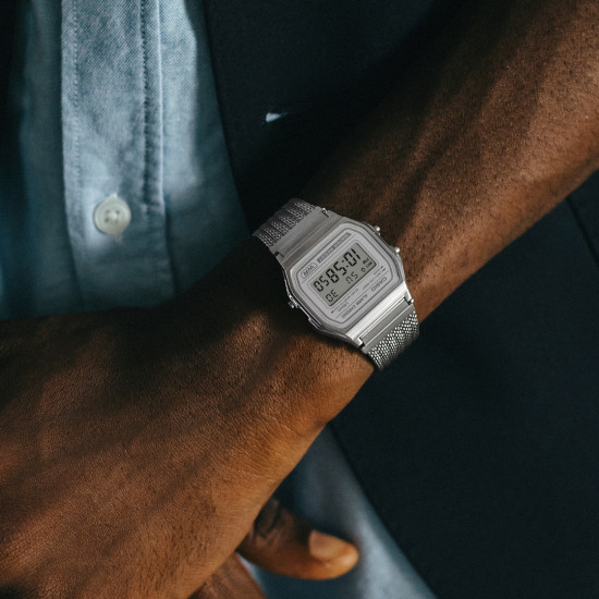 Casio Vintage A158WEM-7 unisex Refined Mesh Classic Light Gray